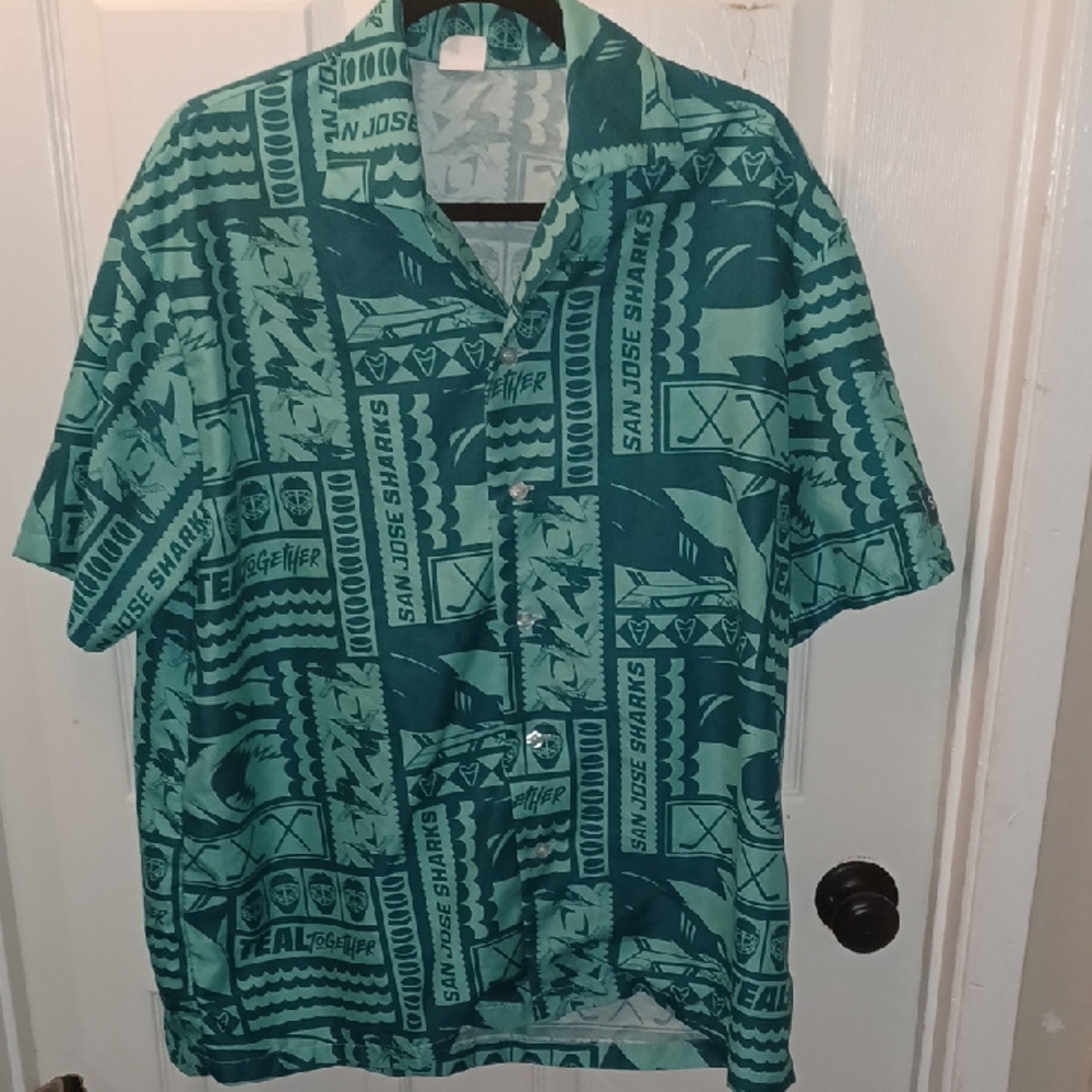 Teal Graphic Button-Up Shirt